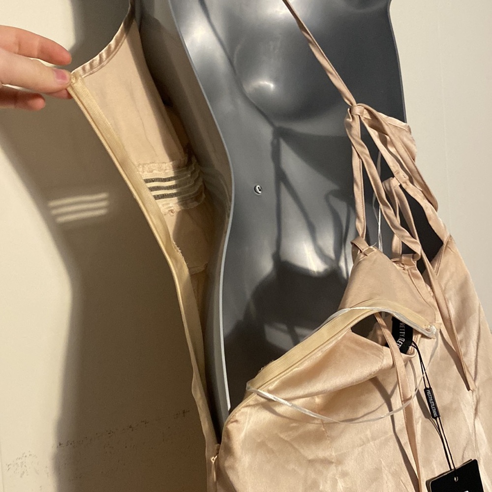 PrettyLittleThing Champagne Button Front Satin Strappy Midi Dress NWT - Picture 11 of 13